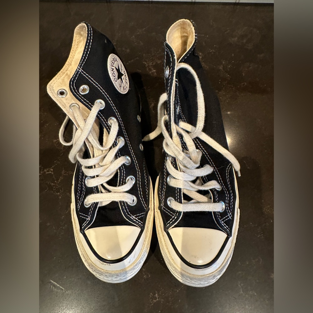 CONVERSE ALL STARS Unisex Size Youth Size 3 Black & White High Top Sneak…